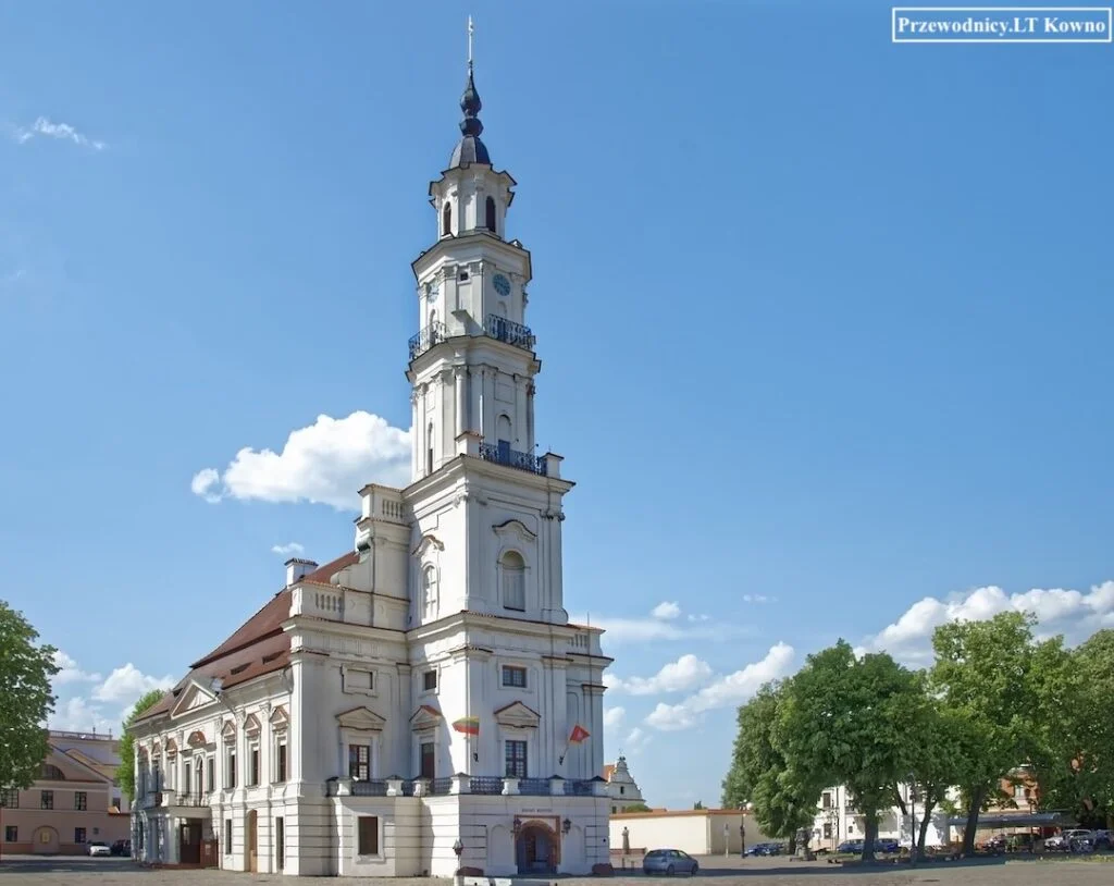 kowno przewodnik polski ratusz 1080x1